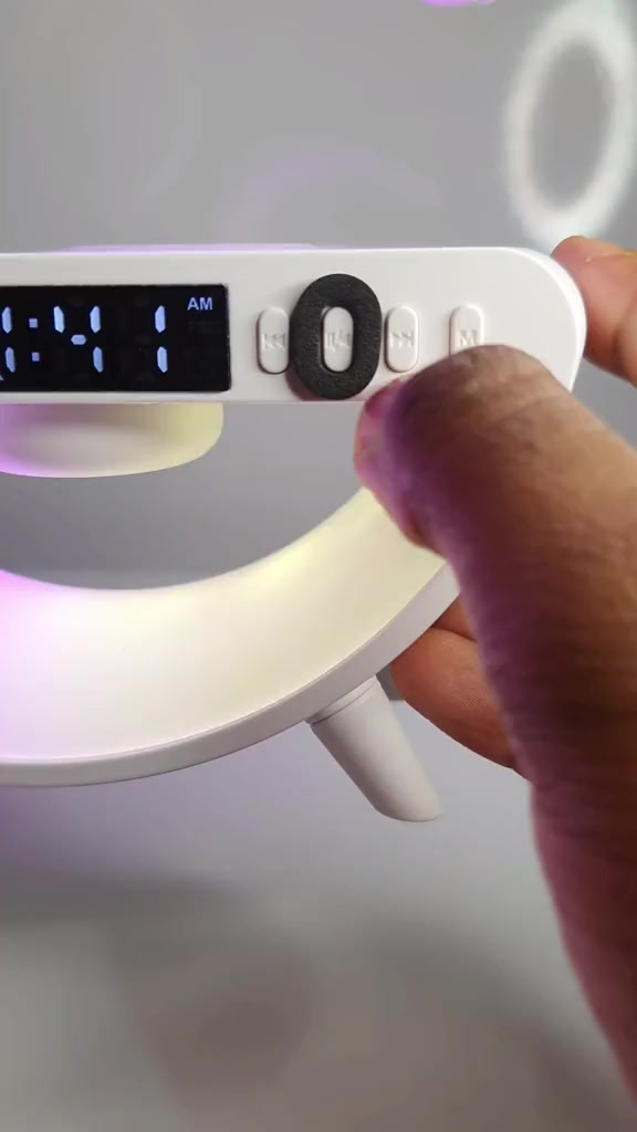 G-Speaker Smart Station Mini - Luminária Bluetooth Inteligente Carregador Sem Fio Alarme Luz RGB