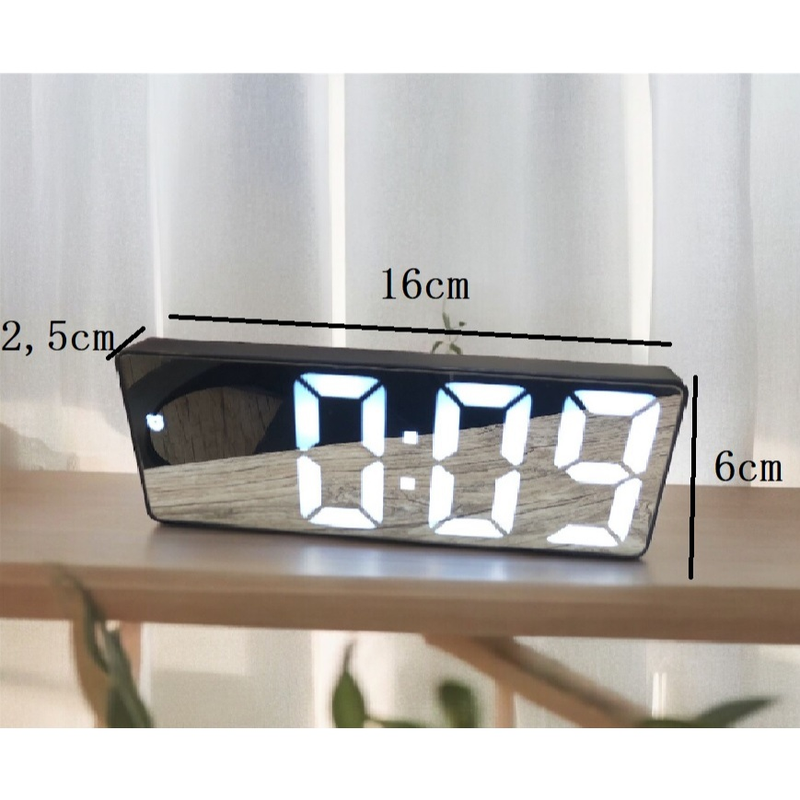 Relógio Despertador Digital De Mesa 16X2.5X6cm Decorativo Alarme Temperatura Pilha AAA Usb Preto