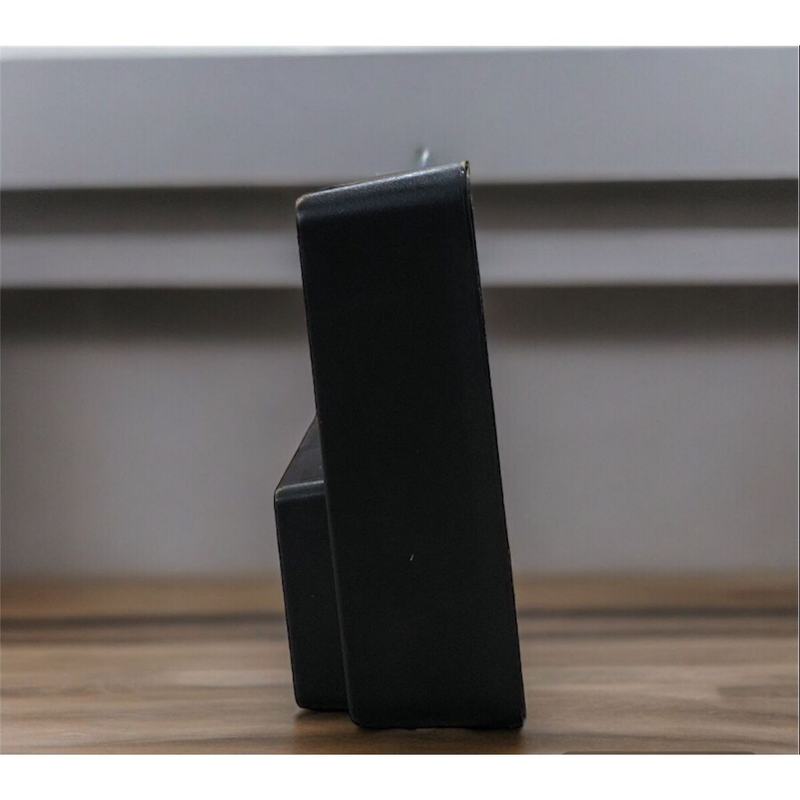 Relógio Despertador Digital De Mesa 16X2.5X6cm Decorativo Alarme Temperatura Pilha AAA Usb Preto